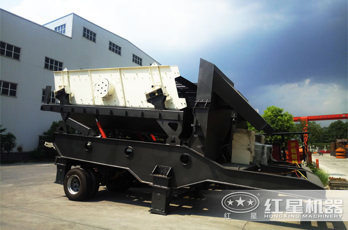 可移動(dòng)振動(dòng)篩沙機(jī)，半掛車車頭牽引隨時(shí)隨地流動(dòng)作業(yè)
